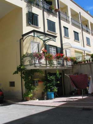 Property in Teora - neighboring apartment.JPG