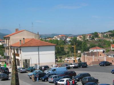 View of mountains from Lioni.JPG
