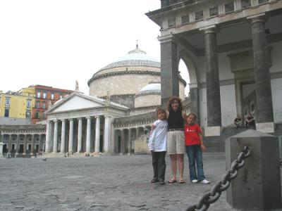 In the piazza of the temple.JPG