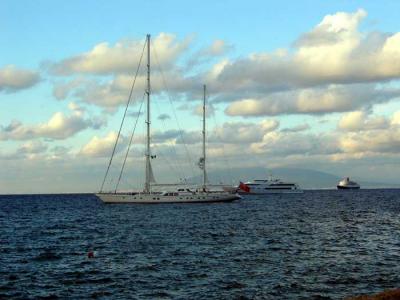 sailboat off shore the isle if Capri.JPG