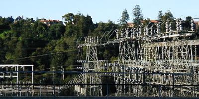 PG&E's substation next to Lake Temescal in the Oakland Hills, taken while driving eastward on State Route 24 toward the Caldecott Tunnel.
Substation_P3150001-DPC-7.jpg