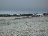 Ferme sous la neige