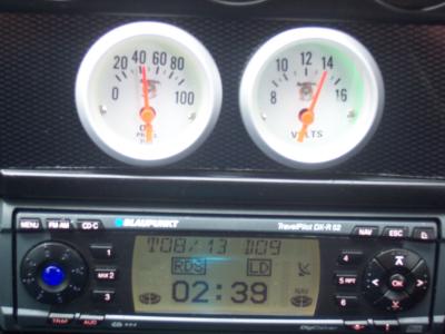 new oil pressure gauge and voltmeter 1