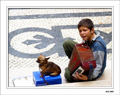 Boy on the street - Lissabon