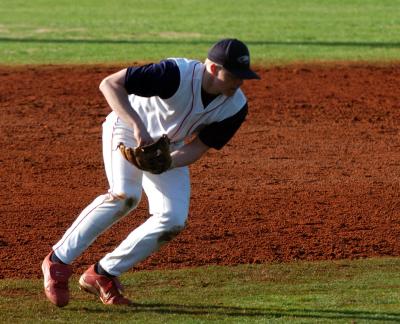BJ at third                         Baseball 034.jpg
