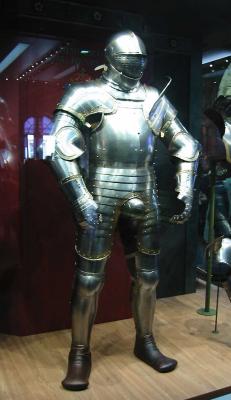 Henry VIII's armor. No photoshop involved here.