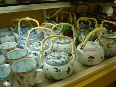 Tea Pot Shopping in Yokohama