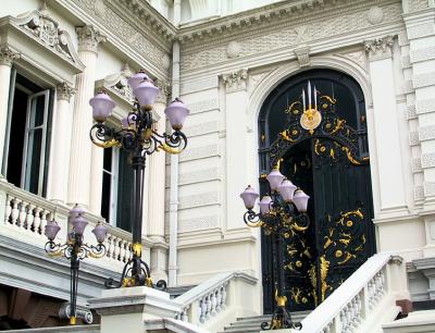 Chakri Throne Hall door