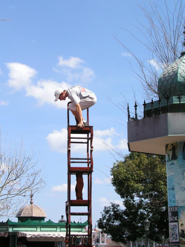 Balancing Act, France Showcase