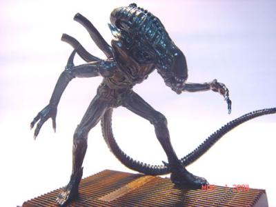 u41/kalashnikov/medium/26543284.Alien.jpg