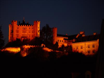 Hohenschwangau at night