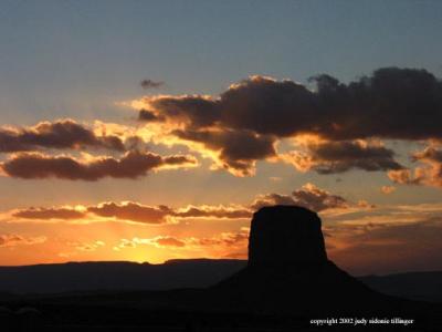 monument valley 11 sunset
