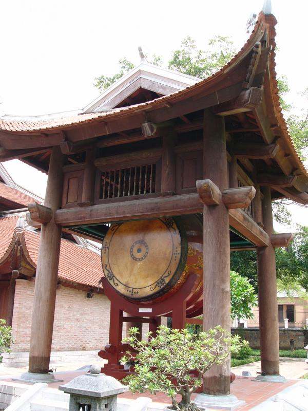 Huge drum