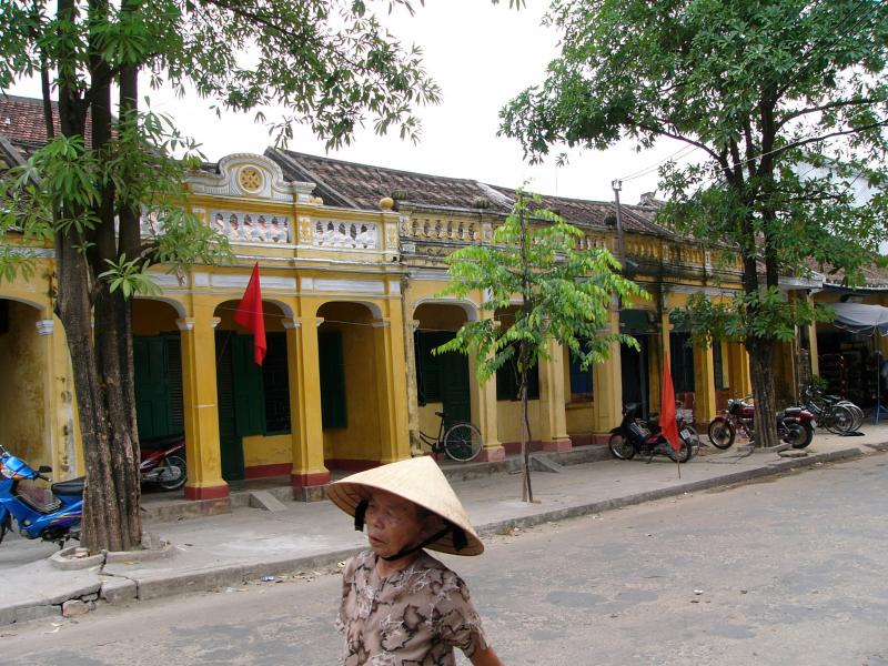 Colonnaded buildings
