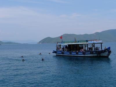Dive boat at Hon Mun