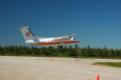 Dash-8 in Peawanuck, Ontario