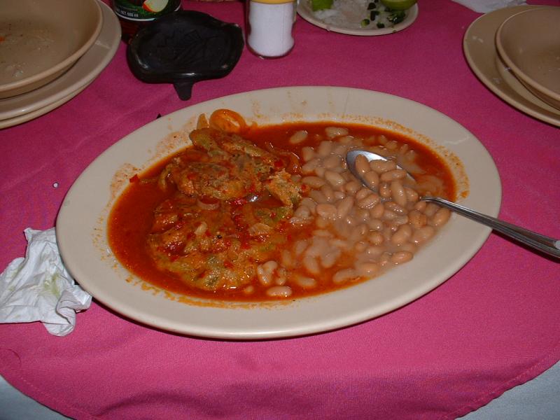 Tortitas Nopales y Frijoles