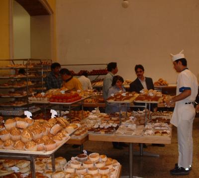 u41/panos/medium/26691100.Pasteleria_Ideal_choose.jpg