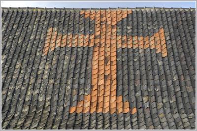 18 jan. 2004 pannendak van een boerderij in Hilleshagen- roof of a farm