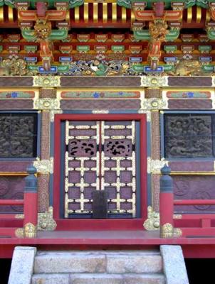  Temple Door
