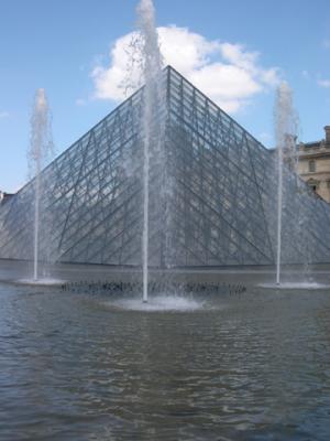 August 2003 - Pyramid of Louvre Museum 75001