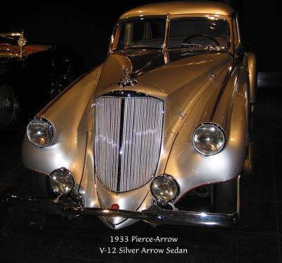 1933 Pierce-Arrow.jpg