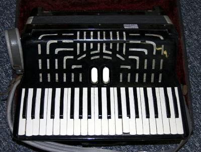 accordian.jpg