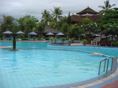 pool at Inna Kuta Beach Hotel