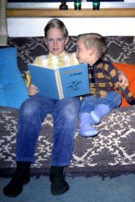 Such a good older brother.