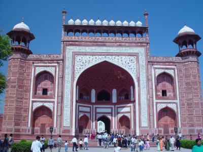 Main Gate II - Note the glimmer of the Taj through Portal