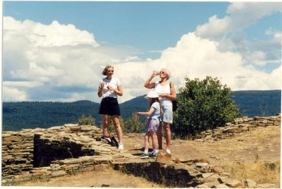 u41/richphome/medium/26877821.ColoradoChimneyRock4.jpg