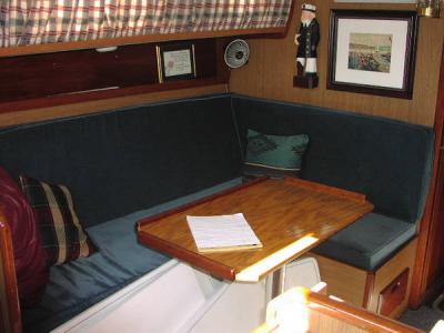 Dinette (port)