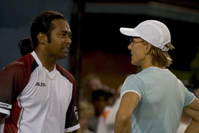 navratilova paes 4