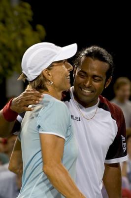 navratilova paes 6
