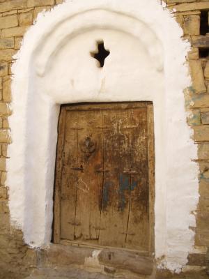 Door, in Thilla