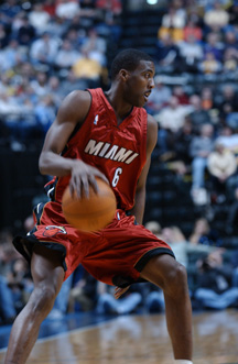 Eddie Jones dribbling the ball.JPG