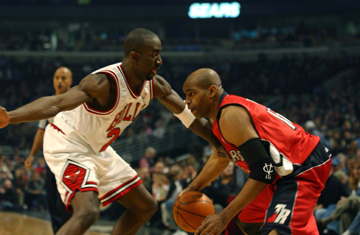 u41/sscamiring/upload/26817904.VinceCarterlookingforopenshot.JPG