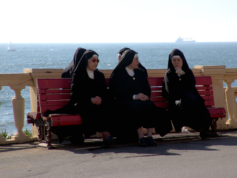 <b>Nuns Day Off</b> <br> <font size=1> by Aninha