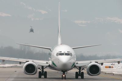 PH-HZK followed by 5D-HB