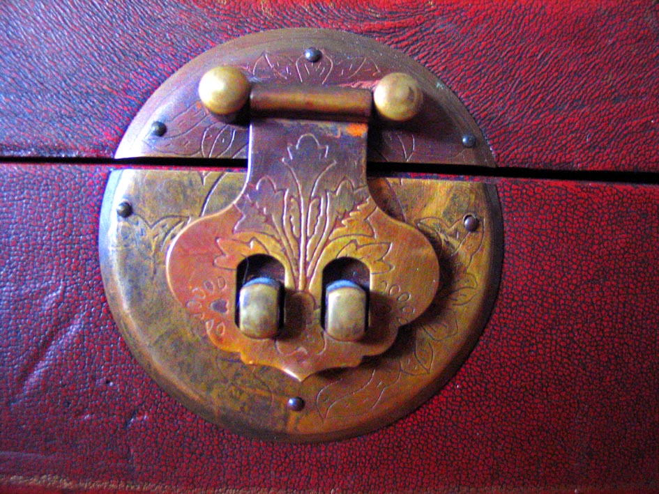 lock Chinese box.jpg