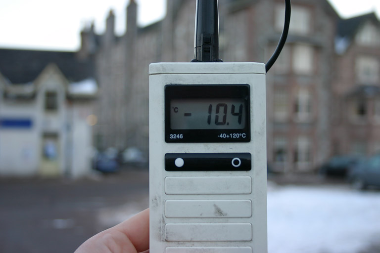 A chilly morning in Braemar!