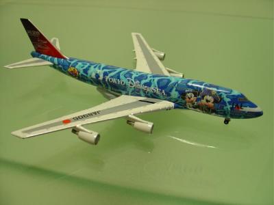 Disney Plane (1-3-2004)