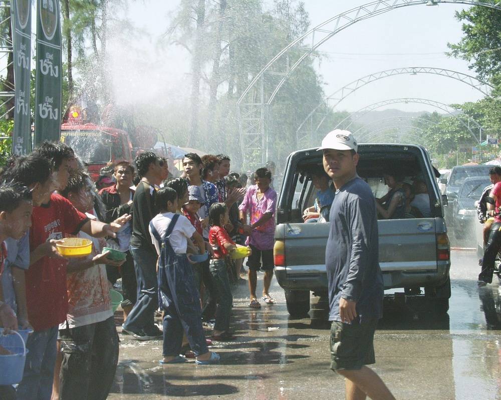 Kan Songkran 2003