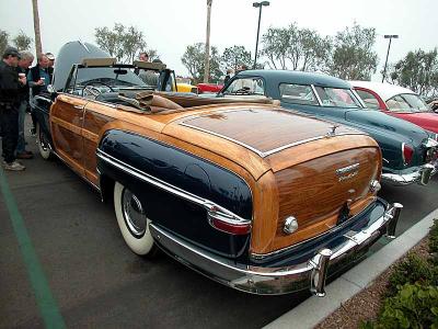 Chrysler Town and Country (woodie)