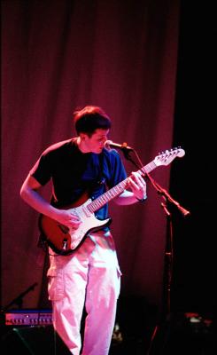 u41/xx573v3xx/medium/27093207.concert1.jpg