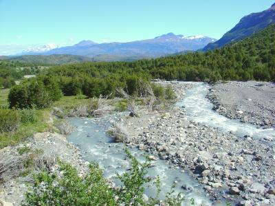 A narrow portion of the Rio Del Frances