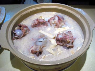 Pork Bone Pot