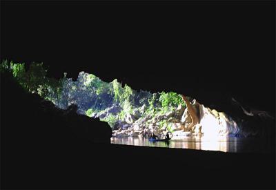 Khong Laaw cave tunnel