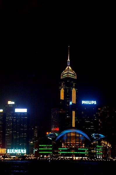 The Centre (346m/1,135) Hong Kong, at night