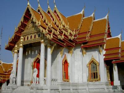 European influence on Thai architecture is exemplified by Wat Benchamabophit